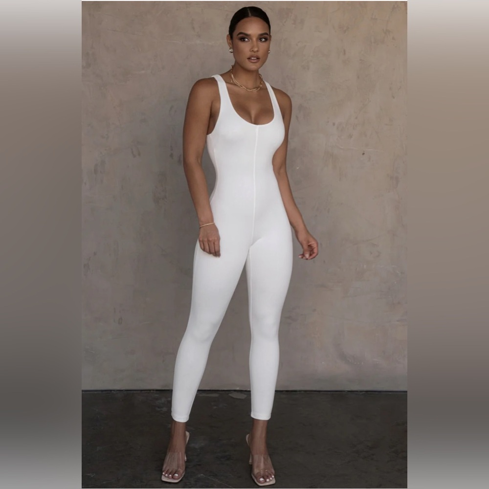 JLUXLABEL WHITE DOUBLE LAYER JUMPSUIT
